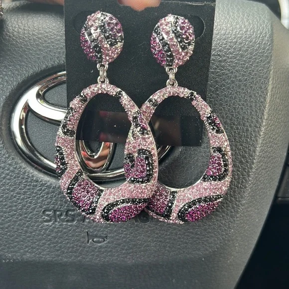 Gorgeous Earring